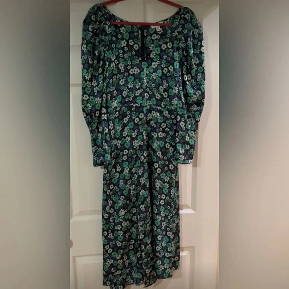 Topshop Dresses & Skirts - Women’s Topshop Flower‎ Dress. Size 6.